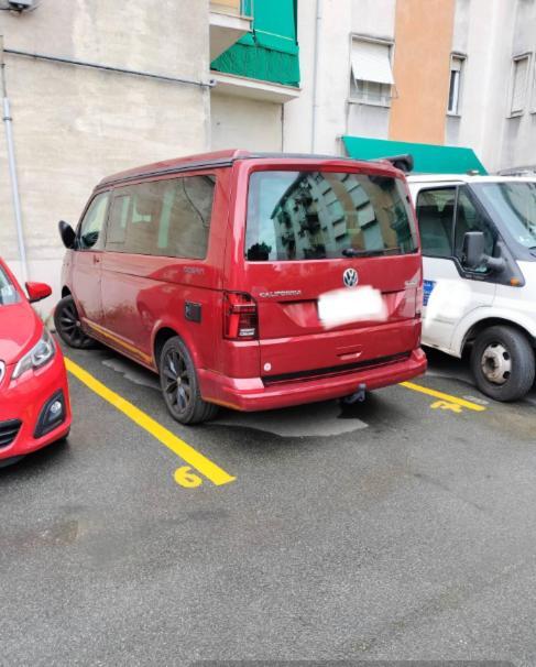 Ferienwohnung La Casa Di Ele, Parcheggio Privato Gratuito La Spezia Exterior foto